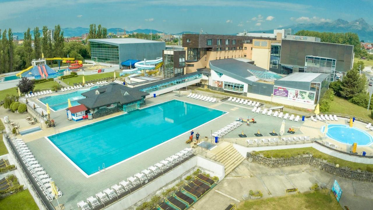 Hotel Aquacity Seasons Poprad Ngoại thất bức ảnh