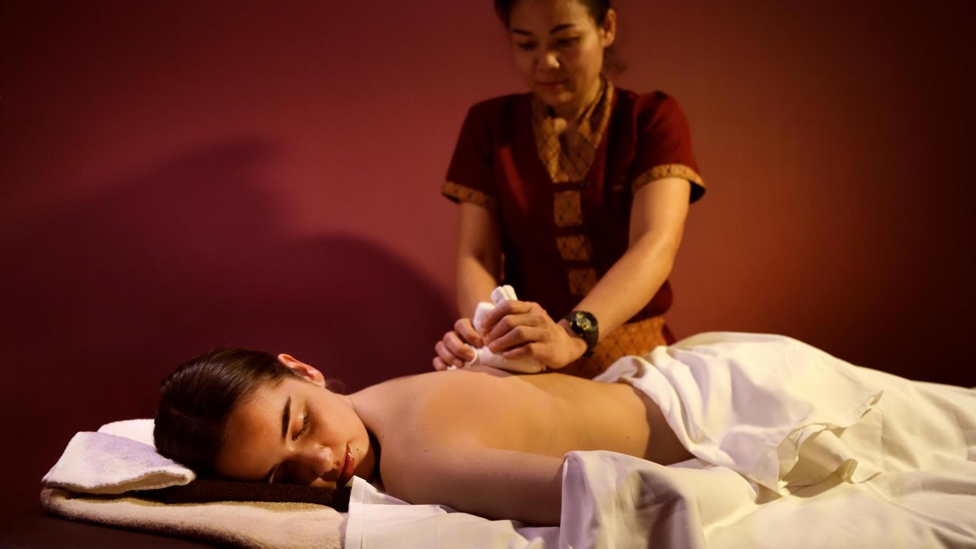 Hotel Aquacity Seasons Poprad Ngoại thất bức ảnh