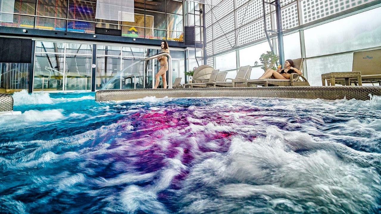 Hotel Aquacity Seasons Poprad Ngoại thất bức ảnh